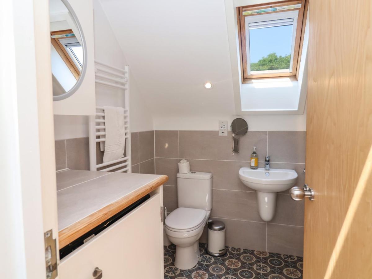 The Penthouse Apartment Lyme Regis Exterior photo