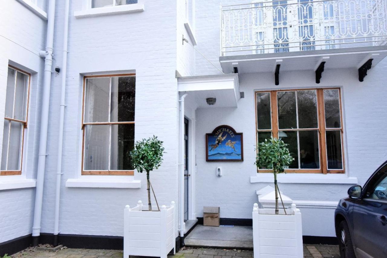 The Penthouse Apartment Lyme Regis Exterior photo